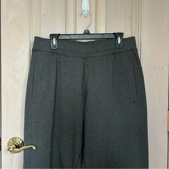 Lululemon gray kung fu pants 9976 - Picture 3 of 11